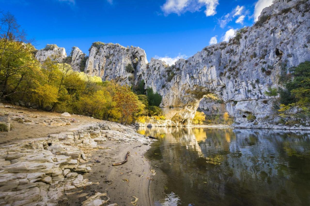Gite Le Chamaju Labeaume Exterior foto